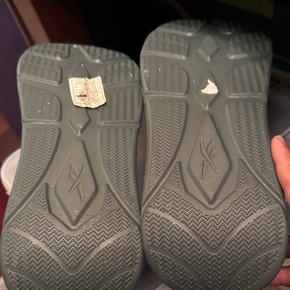 Reebok White Slide Sandals - Picture 8 of 8